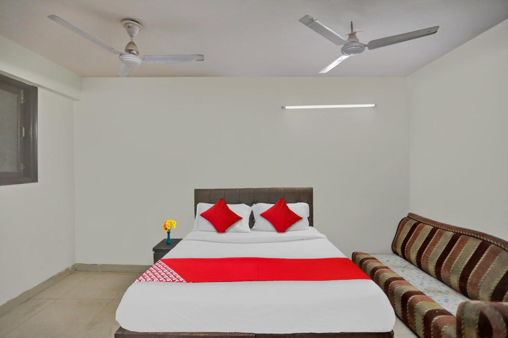 Hotel O Kalkaji Delhi New Delhi Exterior photo